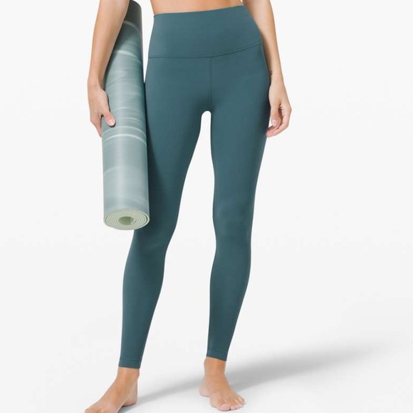 Lululemon aligns (4) - Picture 2 of 3